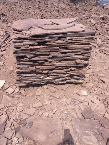 Плитняк лемезит бордовый для цоколя 1,5-2 см купить в Талице