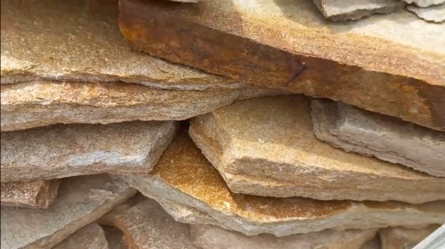 Плитняк златолит жёлтый золотистый для отмостки купить в Талице