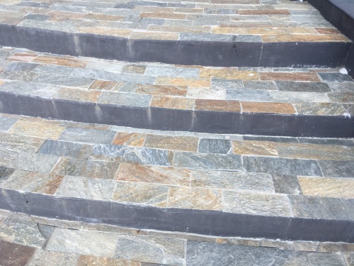 Плитка из Златолита Уральского для лестницы купить в Талице