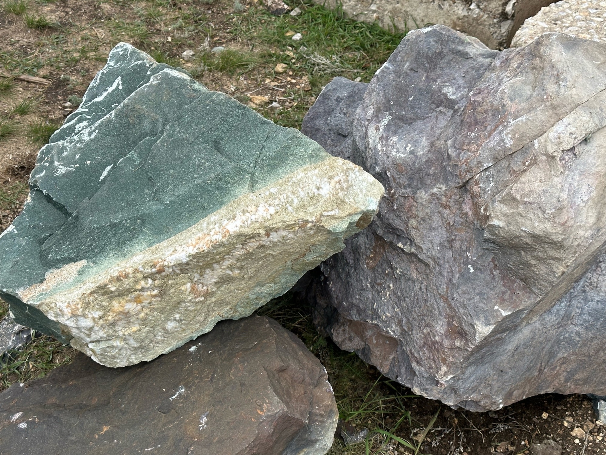 Камни для ландшафтного дизайна зелёные 10-60 килограмм купить в Талице