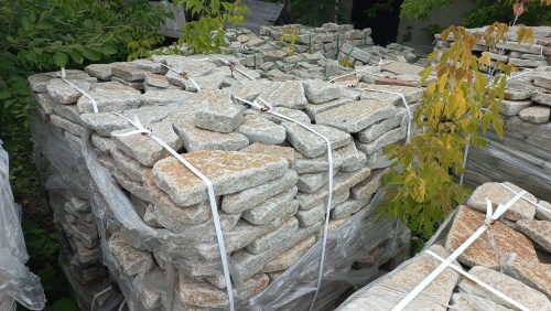 Гранитный плитняк галтованный для парковки купить в Талице