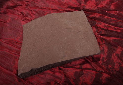 Плитняк лемезит бордовый для цоколя 1,5-2 см купить в Талице