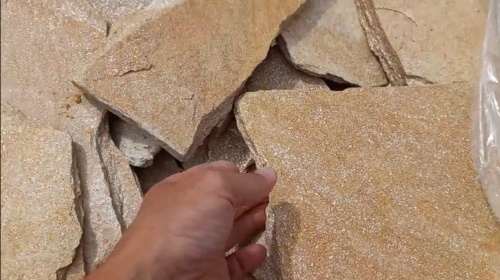 Плитняк златолит жёлтый золотистый для отмостки купить в Талице