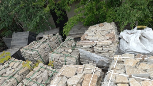 Гранитный плитняк галтованный для парковки купить в Талице