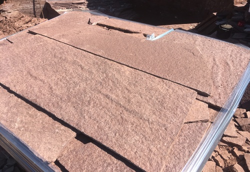 Плитняк лемезит бордовый для облицовки цоколя 20-25 мм  купить в Талице